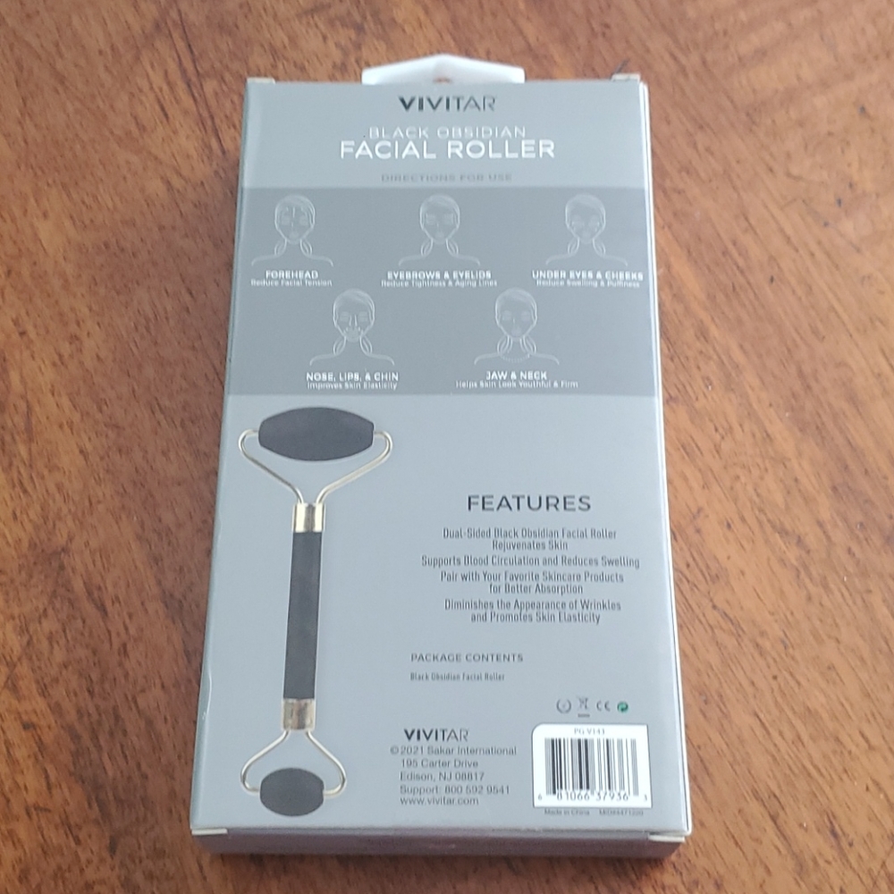 Black Obsidian Facial Roller - Picture 8 of 13